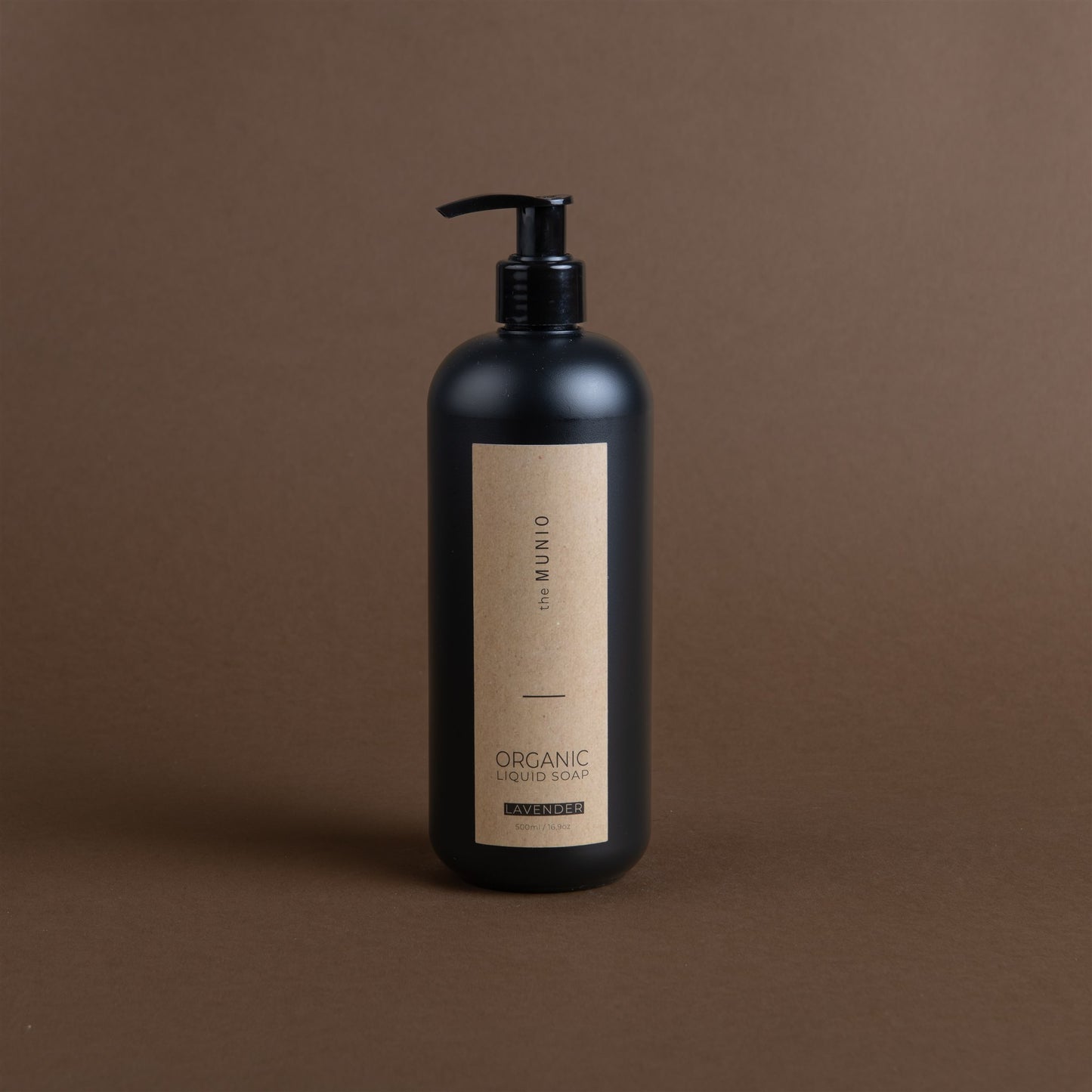 Lavendel Bio-Flüssigseife in 500ml schwarzer Flasche