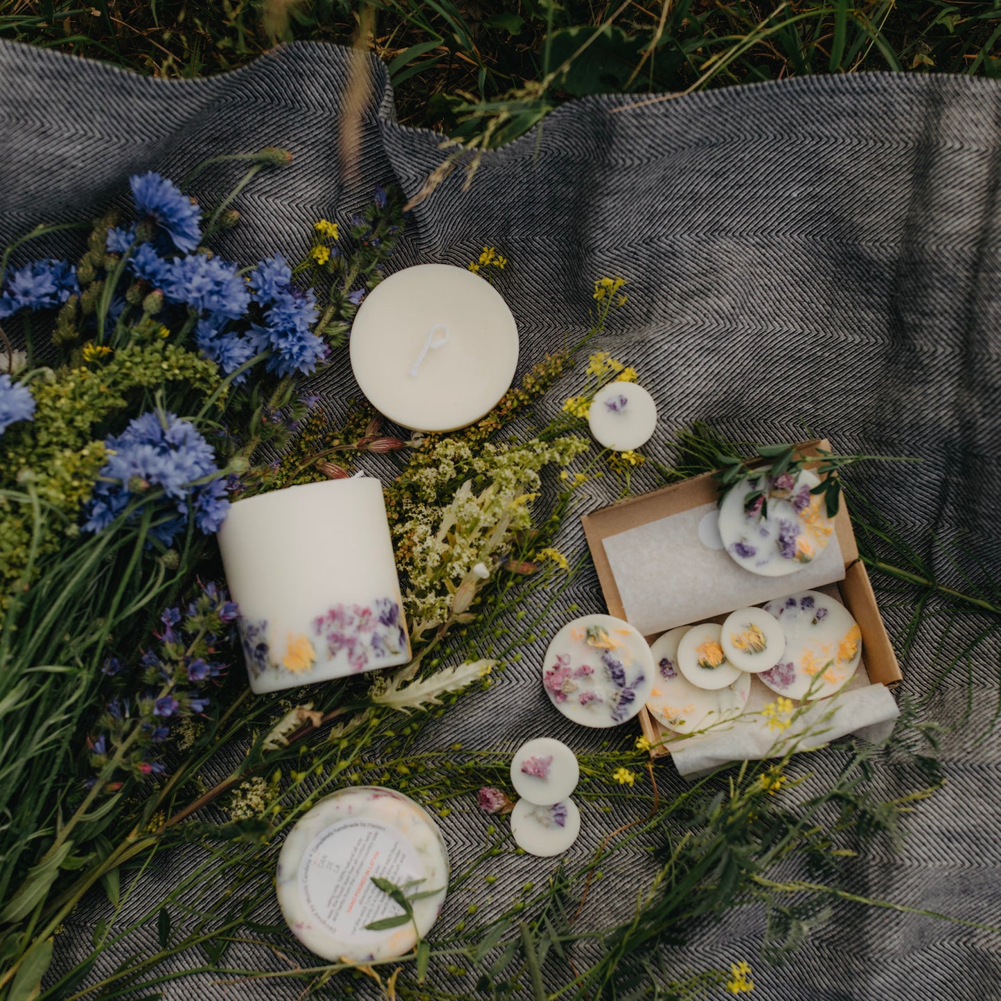 Wildblumen Stumpenkerze