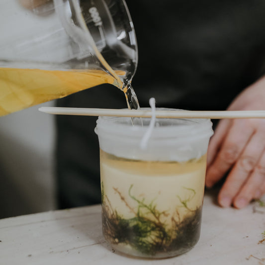 Einzigartiger Kerzen-Workshop mit getrockneten Blumen 60min